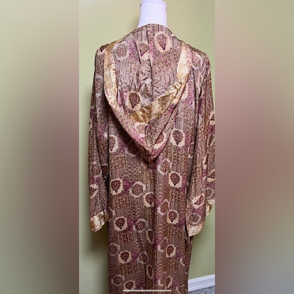 Vintage beautiful repeating geometric pattern abaya.Size xxxl,fits XL perfectly - Picture 14 of 14